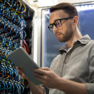 Enhancing Data Center Operations: Unleashing the Power of High-Performance Servers